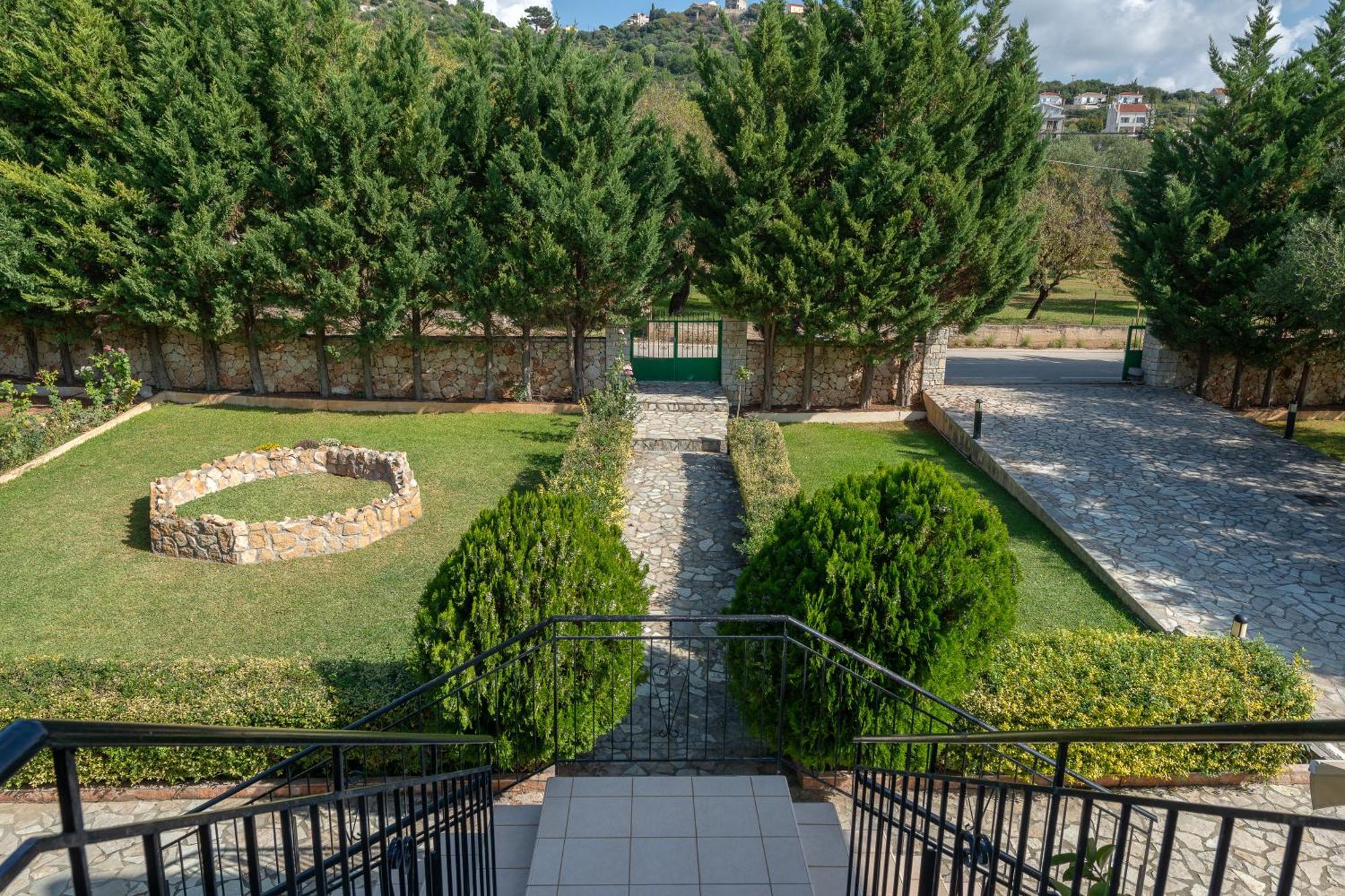 Vista Verde Studios & Apartments Svoronata Exteriör bild